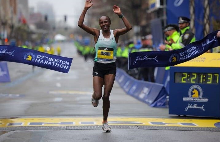 BOSTON, MA - APRIL 17: Sara Hall of the United States approaches the finish  line of the 127th Boston Marathon on April 17, 2023 on Boylston Street in  Boston, MA. (Photo by