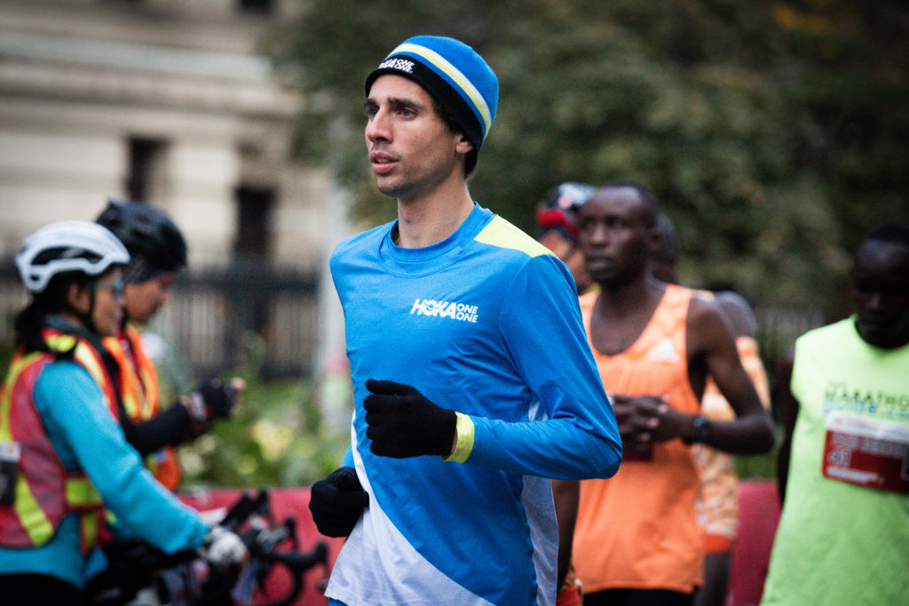 Canadian marathon record holder Cam Levins runs 1:02:12 solo half-marathon
