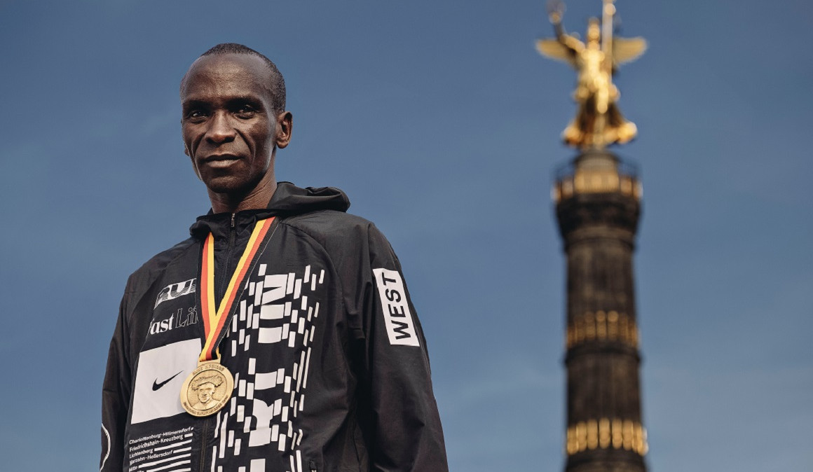 World record holder Eliud Kipchoge will defend his title at the Virgin Money London Marathon