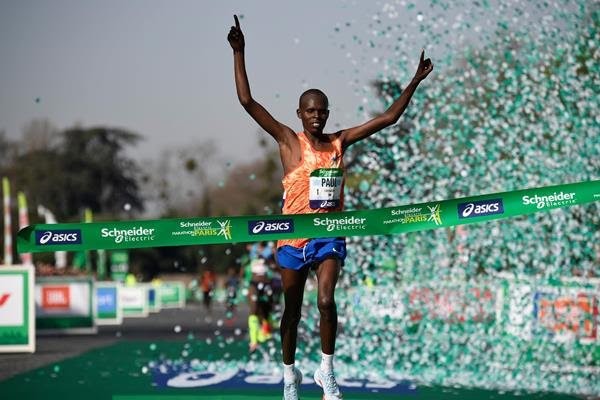 Lonyangata becomes the first man to win back-Back titles at Paris Marathon in recent times 