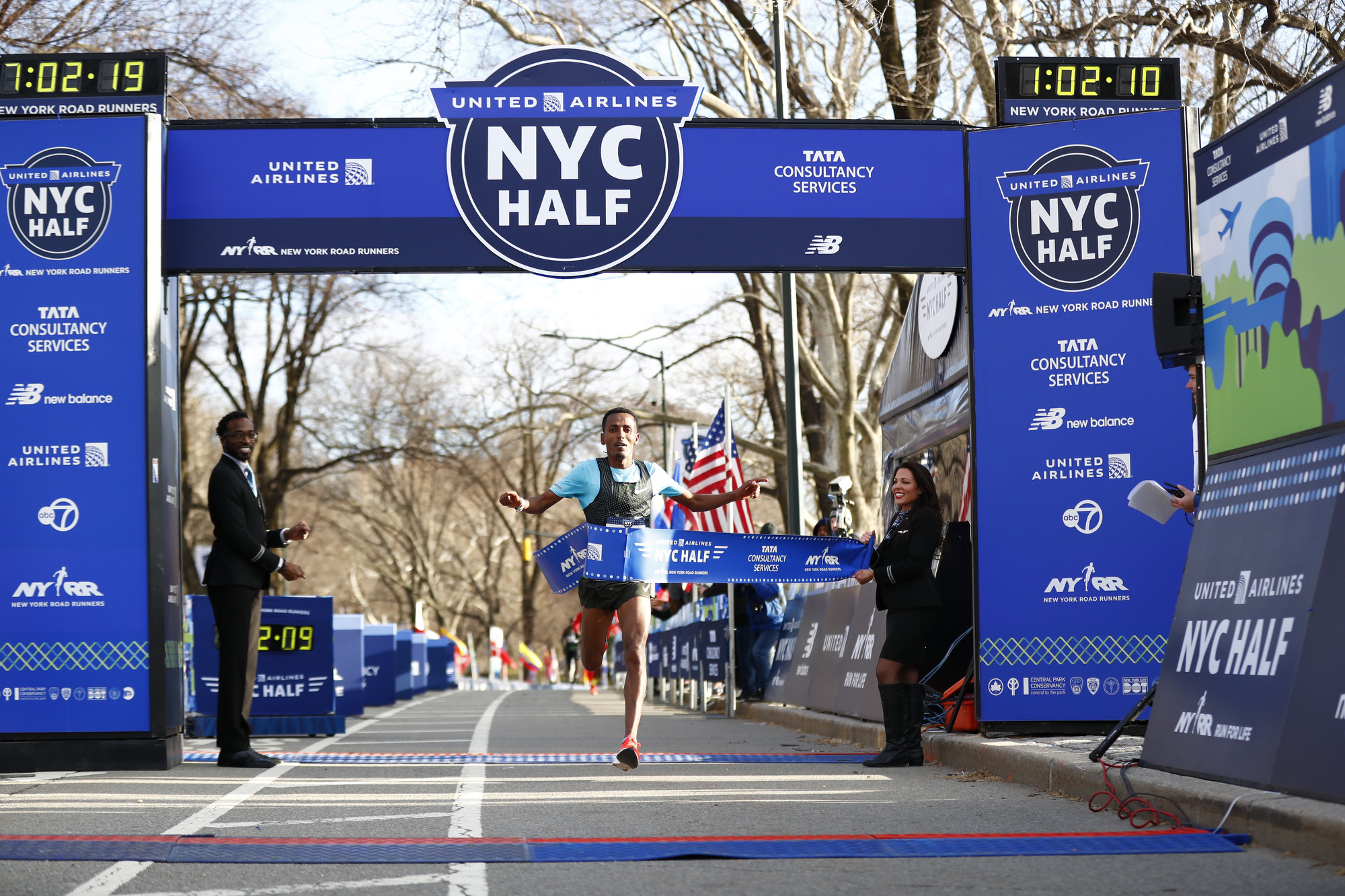 Belay Tilahun of Ethiopia and Joyciline Jepkosgei of Kenya won their New York City racing debuts in the open division 