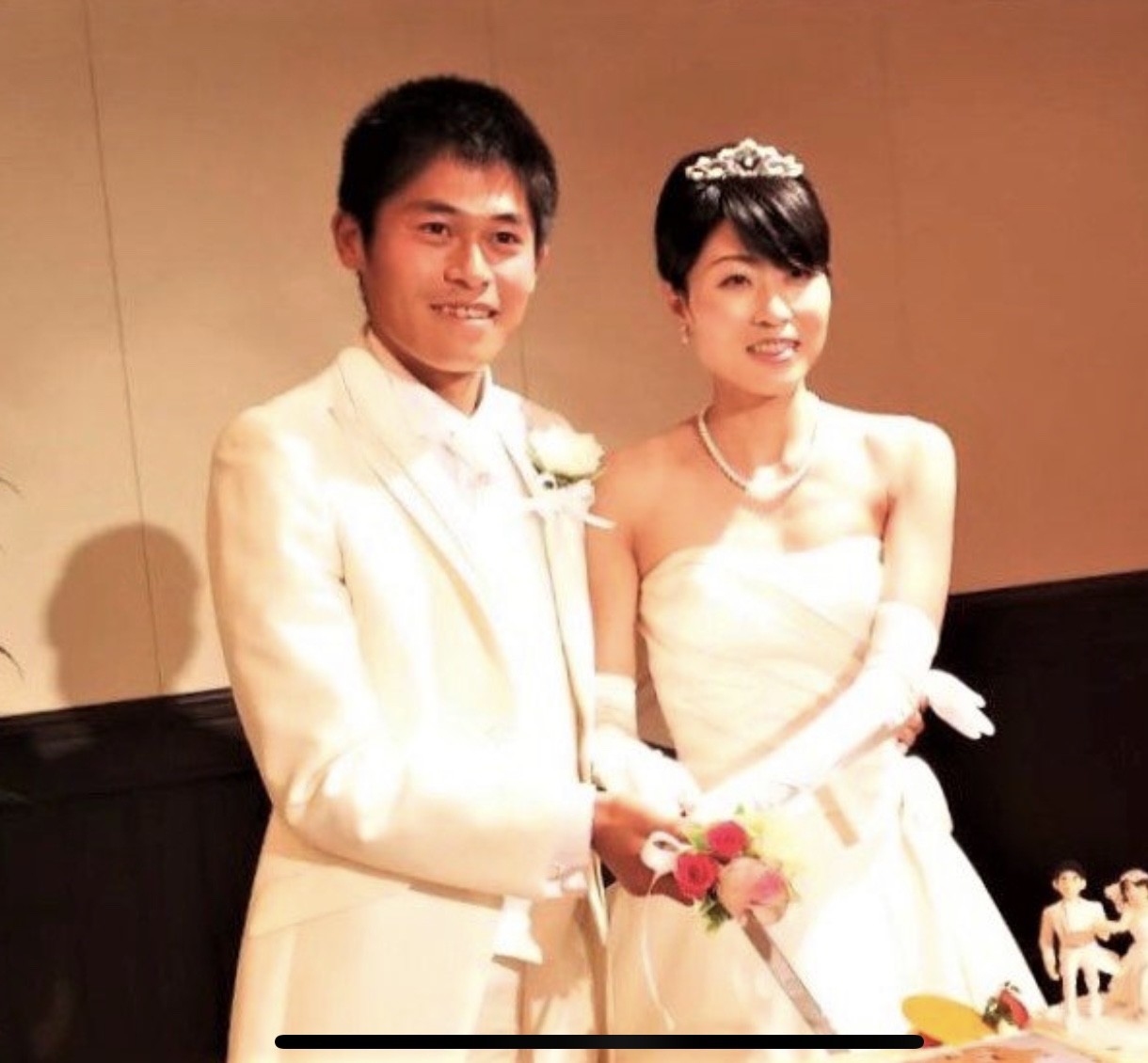 Yuki and Yuko have known each other for 11 years and today they got married