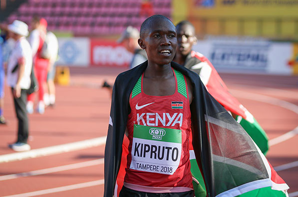 10km world record holder Rhonex Kipruto is set to make his half marathon debut in Valencia