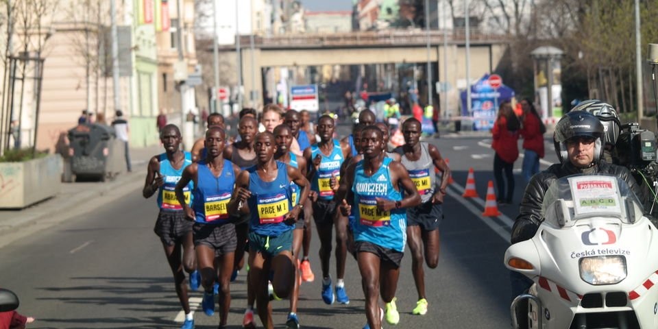 Ethiopian and Kenyan runners to renew rivalry in Prague's half marathon