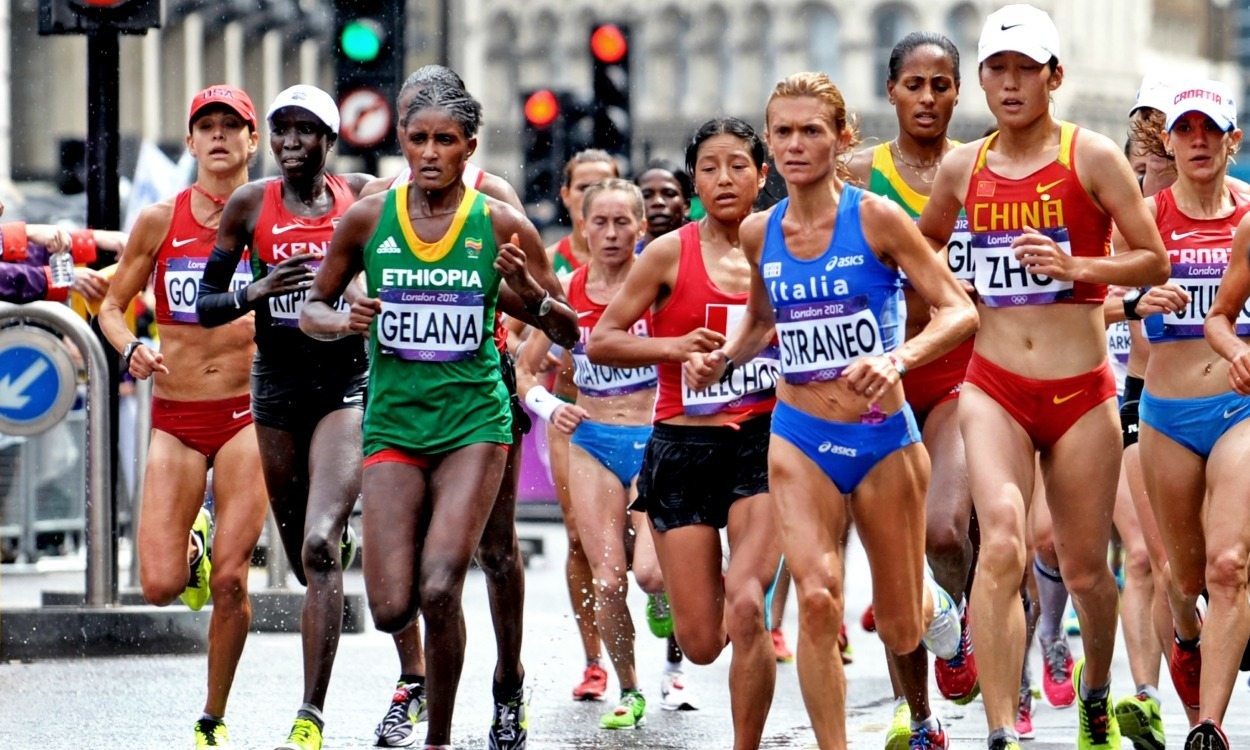 Марафон атлетик. Марафон Лондон 2012. Легкая атлетика бег марафон.