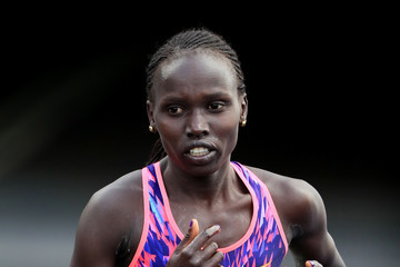 KenyaÂ´s Olympic champion Cheruiyot leads New York Half Marathon