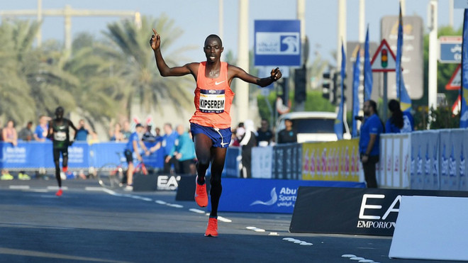 Kenya's Marius Kipserem will face his compatriot Dickson Chumba in his quest to defend Abu Dhabi marathon title
