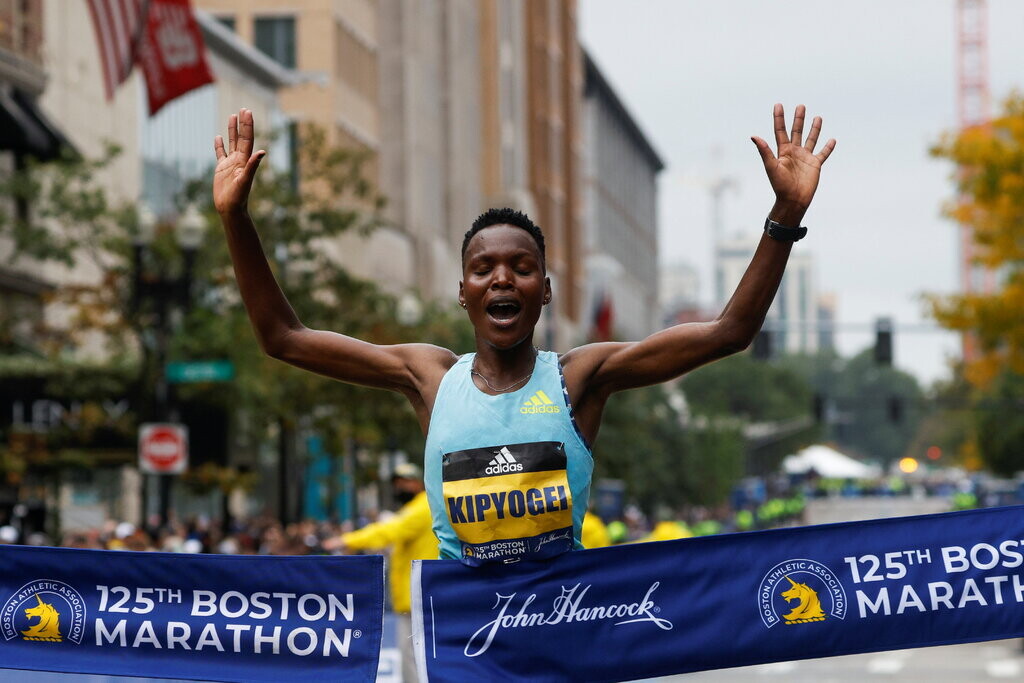 Kenya´s Diana Kipyogei Wins Boston Marathon Women’s Race
