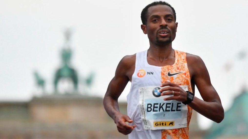 Ethiopian Kenenisa Bekele out of London Marathon due to a calf injury