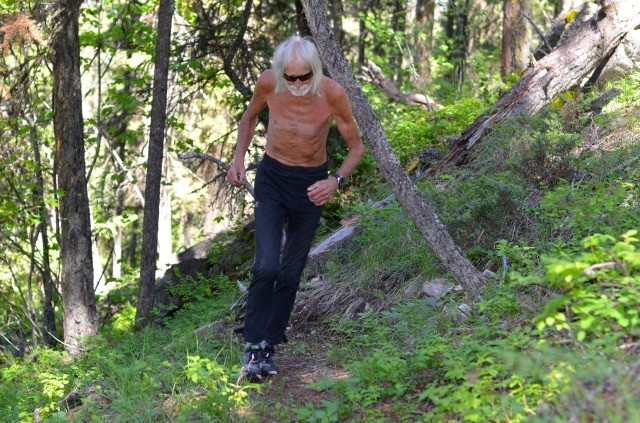 Dag Aabye is 76, Lives in a Bus in the Woods and still runs Ultras