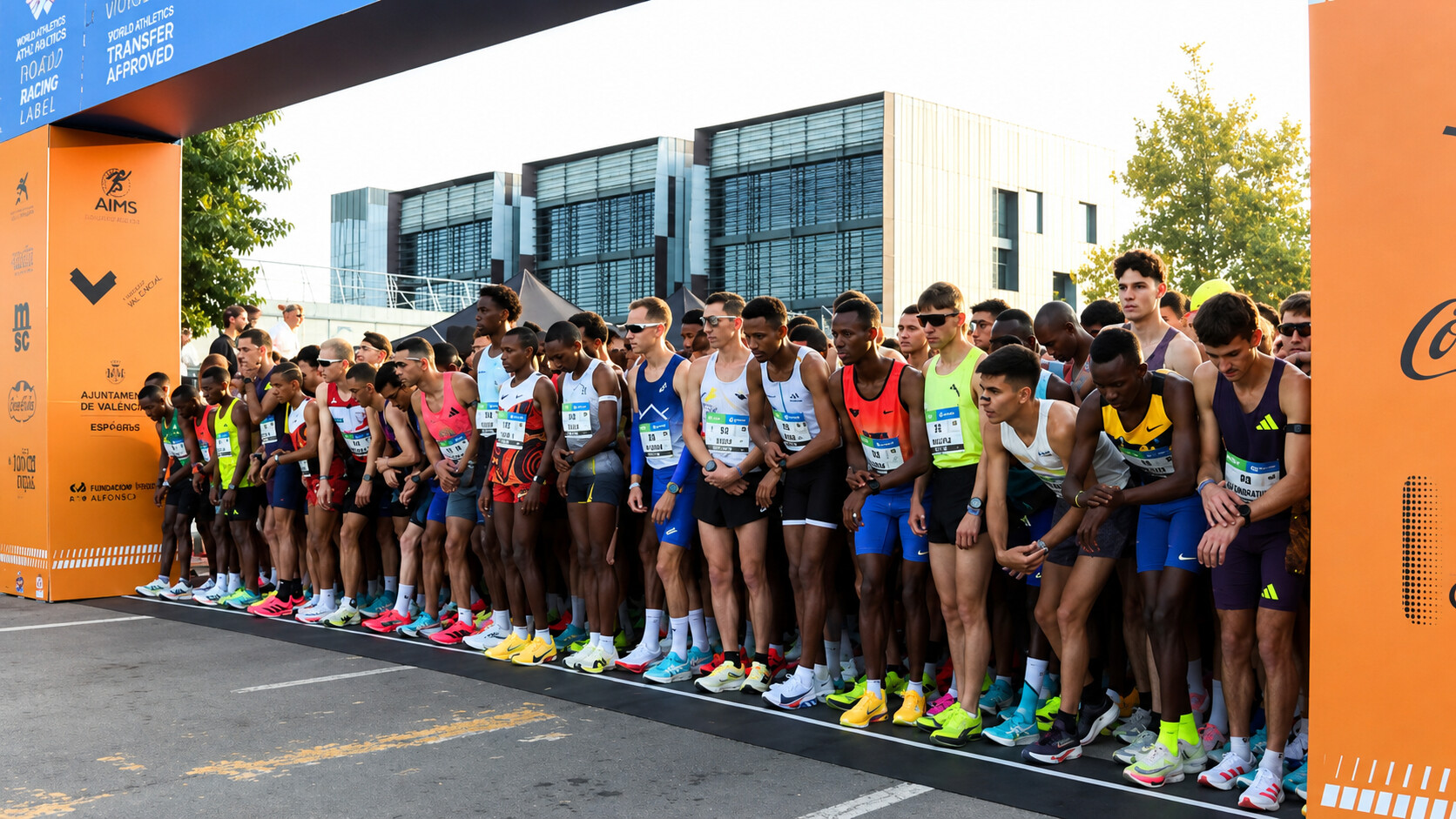 Chelsea Clinton Completes Chicago Marathon in 3:47:55 as Proud Parents ...