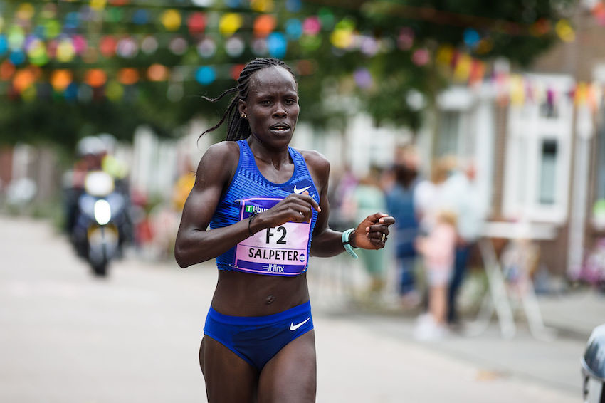 Israel's Lonah Chemtai Salpeter smashed the European 10km record with 30:05 at the Tilburg Ten Miles