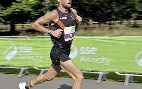 After waking up in a pile of vomit right before XMAS, Irish 2:09 marathoner Stephen Scullion hasn't drank alcohol since 